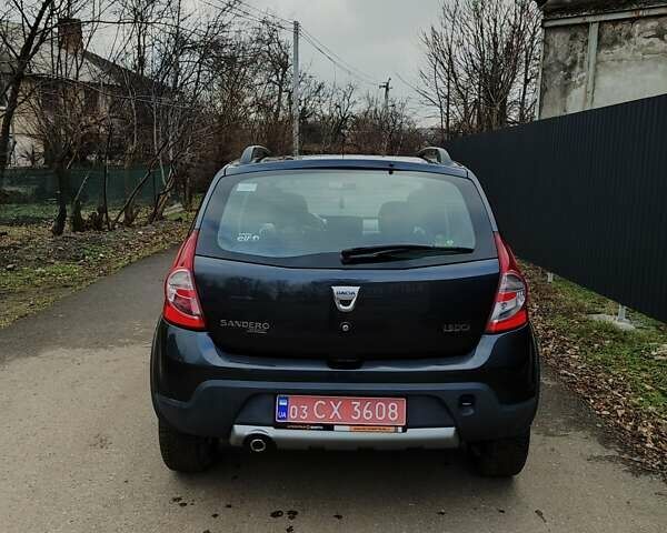 Серый Дачия Sandero StepWay, объемом двигателя 1.5 л и пробегом 156 тыс. км за 7499 $, фото 10 на Automoto.ua