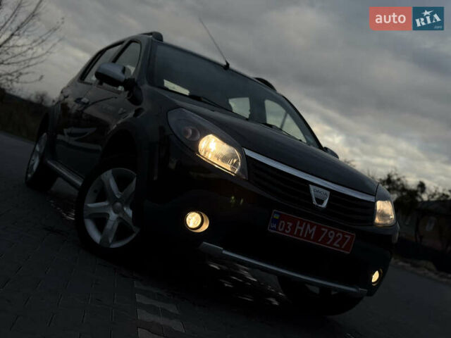 Серый Дачия Sandero StepWay, объемом двигателя 1.6 л и пробегом 141 тыс. км за 6200 $, фото 106 на Automoto.ua