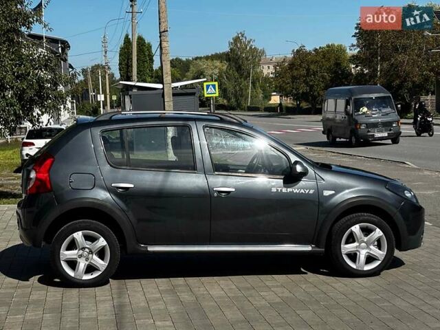 Серый Дачия Sandero StepWay, объемом двигателя 0 л и пробегом 129 тыс. км за 6599 $, фото 34 на Automoto.ua