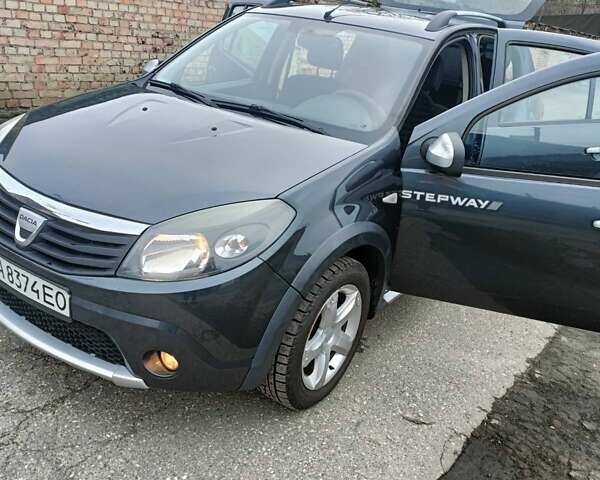 Сірий Дачія Sandero StepWay, об'ємом двигуна 1.6 л та пробігом 170 тис. км за 6500 $, фото 6 на Automoto.ua