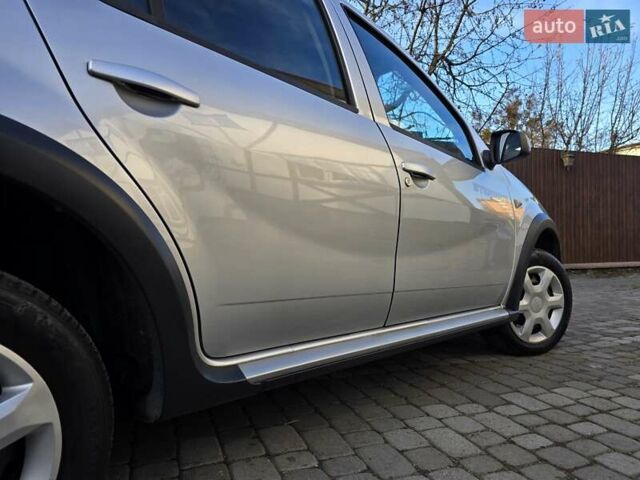 Сірий Дачія Sandero StepWay, об'ємом двигуна 1.6 л та пробігом 147 тис. км за 6800 $, фото 31 на Automoto.ua