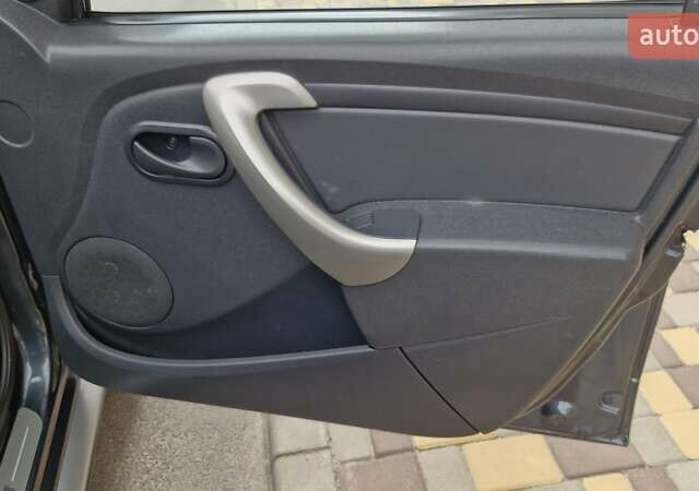 Серый Дачия Sandero StepWay, объемом двигателя 1.6 л и пробегом 191 тыс. км за 6999 $, фото 25 на Automoto.ua
