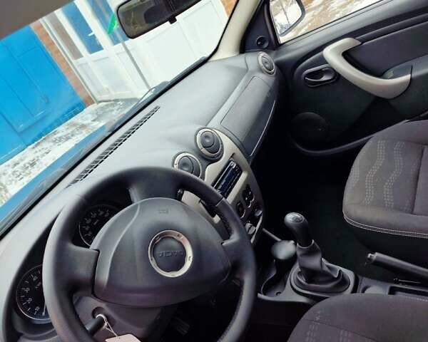 Серый Дачия Sandero StepWay, объемом двигателя 1.6 л и пробегом 172 тыс. км за 6650 $, фото 41 на Automoto.ua