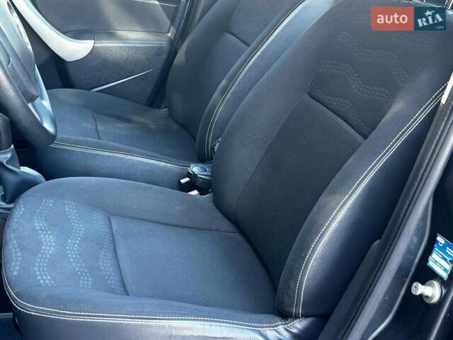 Серый Дачия Sandero StepWay, объемом двигателя 0 л и пробегом 129 тыс. км за 6599 $, фото 76 на Automoto.ua