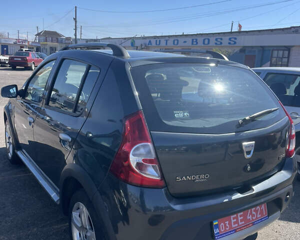 Серый Дачия Sandero StepWay, объемом двигателя 1.6 л и пробегом 168 тыс. км за 6500 $, фото 9 на Automoto.ua