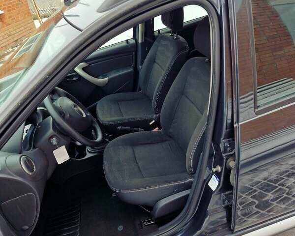 Серый Дачия Sandero StepWay, объемом двигателя 1.6 л и пробегом 172 тыс. км за 6650 $, фото 38 на Automoto.ua