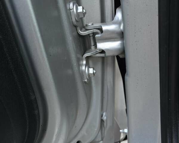 Сірий Дачія Sandero StepWay, об'ємом двигуна 1.6 л та пробігом 147 тис. км за 6800 $, фото 94 на Automoto.ua