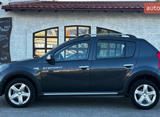Серый Дачия Sandero StepWay, объемом двигателя 0 л и пробегом 129 тыс. км за 6599 $, фото 13 на Automoto.ua