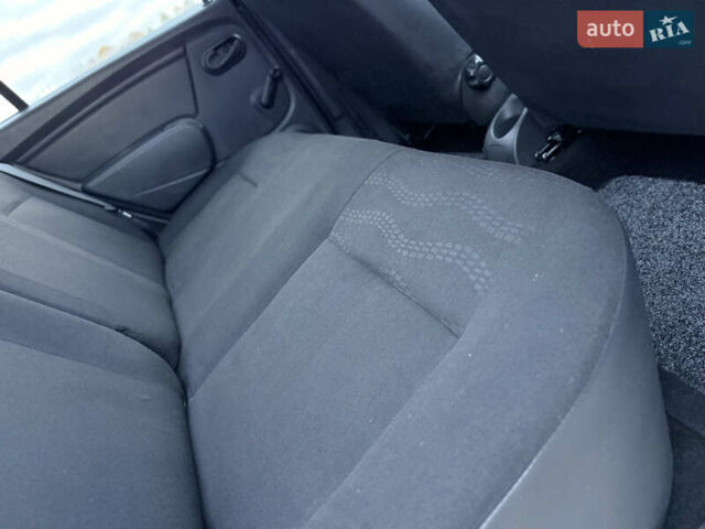 Серый Дачия Sandero StepWay, объемом двигателя 1.6 л и пробегом 141 тыс. км за 6200 $, фото 77 на Automoto.ua