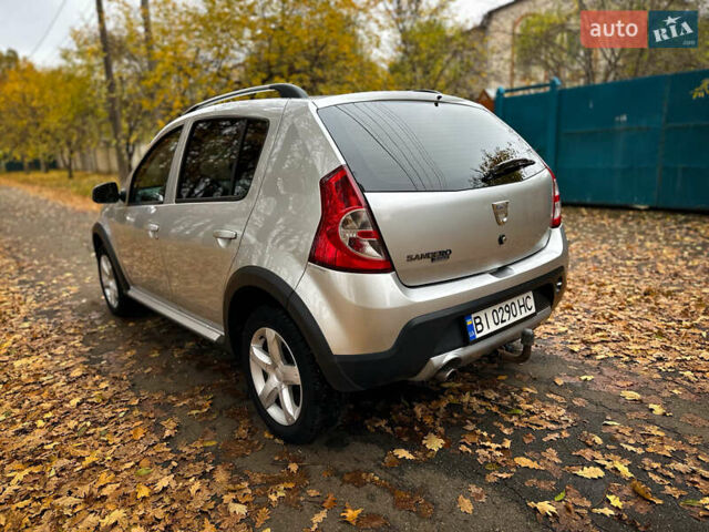 Дачия Sandero StepWay 2010 в Сумах на Automoto.ua Серый Дачия Sandero StepWay, объемом двигателя 1.6 л и пробегом 136 тыс. км за 6700 $, фото 6 на Automoto.ua
