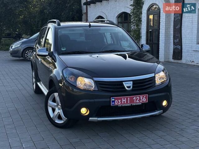 Серый Дачия Sandero StepWay, объемом двигателя 0 л и пробегом 129 тыс. км за 6599 $, фото 5 на Automoto.ua