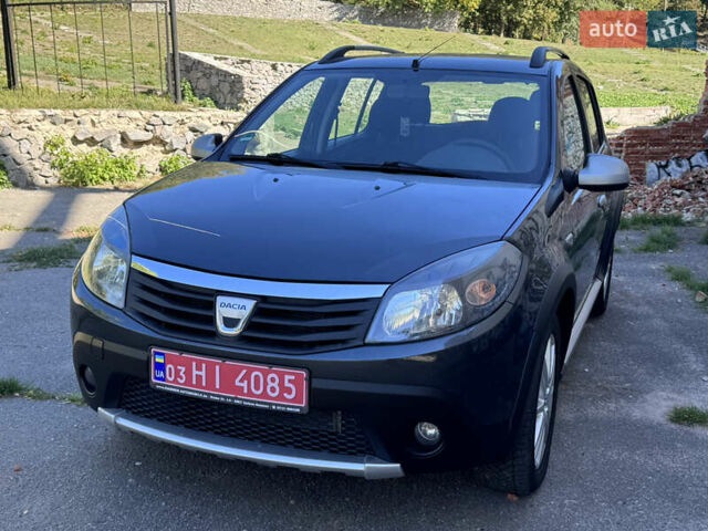 Серый Дачия Sandero StepWay, объемом двигателя 1.6 л и пробегом 173 тыс. км за 6799 $, фото 12 на Automoto.ua