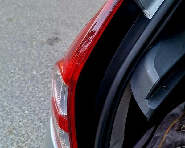 Серый Дачия Sandero StepWay, объемом двигателя 1.6 л и пробегом 177 тыс. км за 6699 $, фото 69 на Automoto.ua