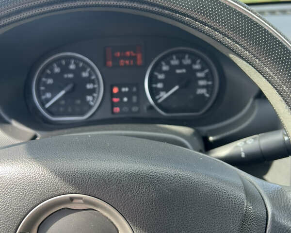 Дачия Sandero StepWay 2010 в Марганце на Automoto.ua Серый Дачия Sandero StepWay, объемом двигателя 1.6 л и пробегом 131 тыс. км за 6400 $, фото 11 на Automoto.ua