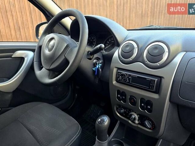 Сірий Дачія Sandero StepWay, об'ємом двигуна 1.6 л та пробігом 147 тис. км за 6800 $, фото 63 на Automoto.ua