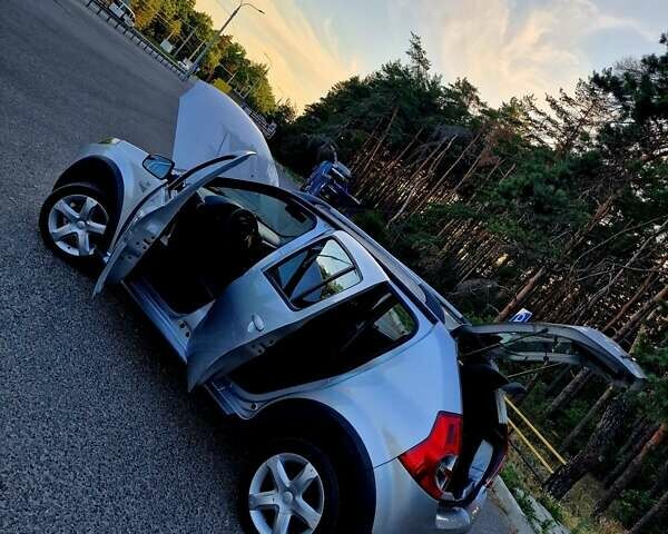 Серый Дачия Sandero StepWay, объемом двигателя 1.6 л и пробегом 177 тыс. км за 6699 $, фото 124 на Automoto.ua