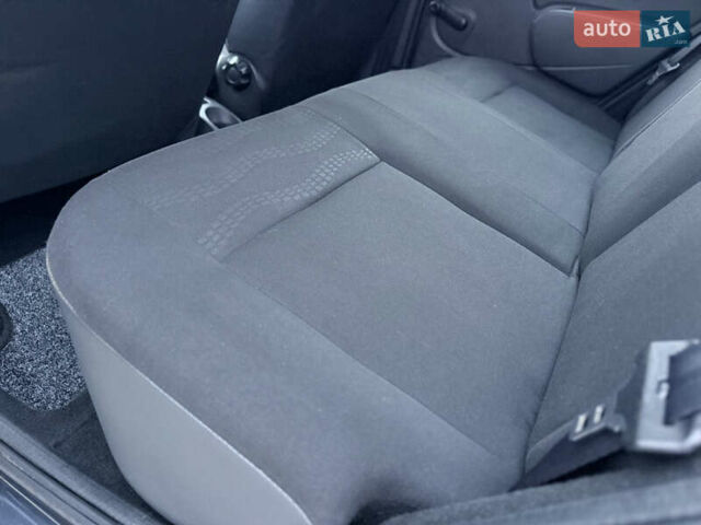 Серый Дачия Sandero StepWay, объемом двигателя 1.6 л и пробегом 141 тыс. км за 6200 $, фото 67 на Automoto.ua