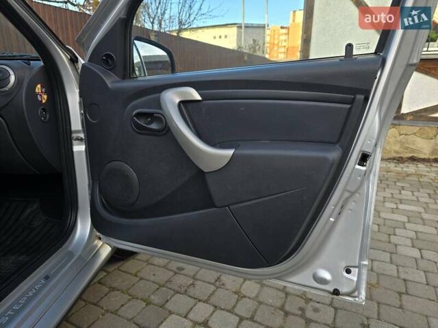 Сірий Дачія Sandero StepWay, об'ємом двигуна 1.6 л та пробігом 147 тис. км за 6800 $, фото 55 на Automoto.ua