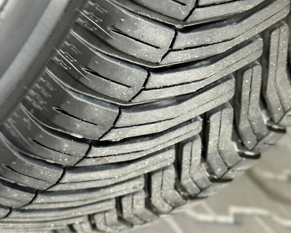 Серый Дачия Sandero StepWay, объемом двигателя 1.6 л и пробегом 141 тыс. км за 6200 $, фото 101 на Automoto.ua