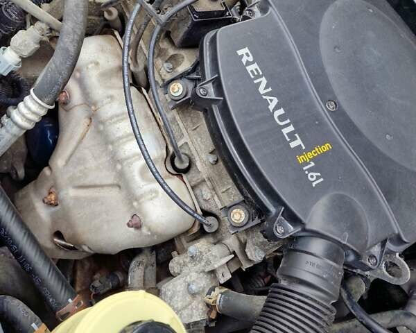Серый Дачия Sandero StepWay, объемом двигателя 1.6 л и пробегом 172 тыс. км за 6650 $, фото 107 на Automoto.ua