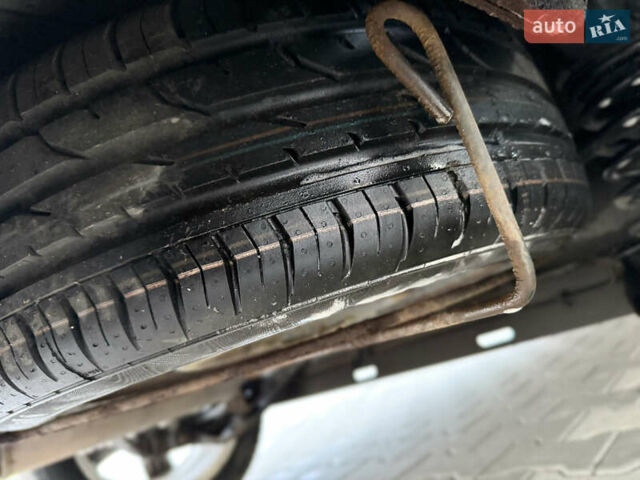 Серый Дачия Sandero StepWay, объемом двигателя 1.6 л и пробегом 141 тыс. км за 6200 $, фото 97 на Automoto.ua