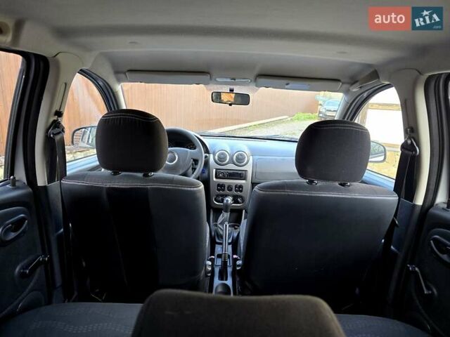 Сірий Дачія Sandero StepWay, об'ємом двигуна 1.6 л та пробігом 147 тис. км за 6800 $, фото 117 на Automoto.ua