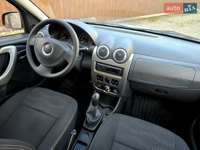 Сірий Дачія Sandero StepWay, об'ємом двигуна 1.6 л та пробігом 147 тис. км за 6800 $, фото 87 на Automoto.ua