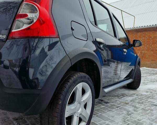 Серый Дачия Sandero StepWay, объемом двигателя 1.6 л и пробегом 172 тыс. км за 6650 $, фото 10 на Automoto.ua