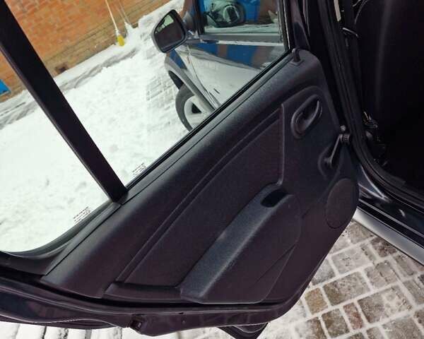 Серый Дачия Sandero StepWay, объемом двигателя 1.6 л и пробегом 172 тыс. км за 6650 $, фото 53 на Automoto.ua