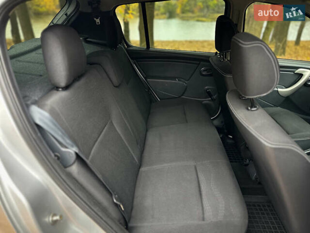 Дачия Sandero StepWay 2010 в Сумах на Automoto.ua Серый Дачия Sandero StepWay, объемом двигателя 1.6 л и пробегом 136 тыс. км за 6700 $, фото 41 на Automoto.ua