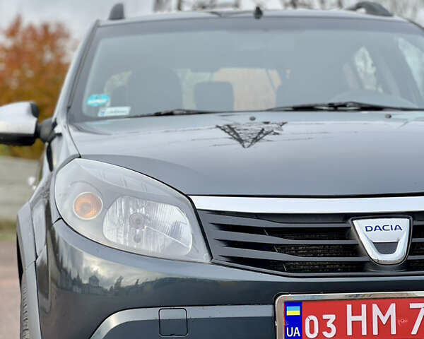 Дачия Sandero StepWay 2010 в Кролевце на Automoto.ua Серый Дачия Sandero StepWay, объемом двигателя 1.6 л и пробегом 203 тыс. км за 6850 $, фото 17 на Automoto.ua