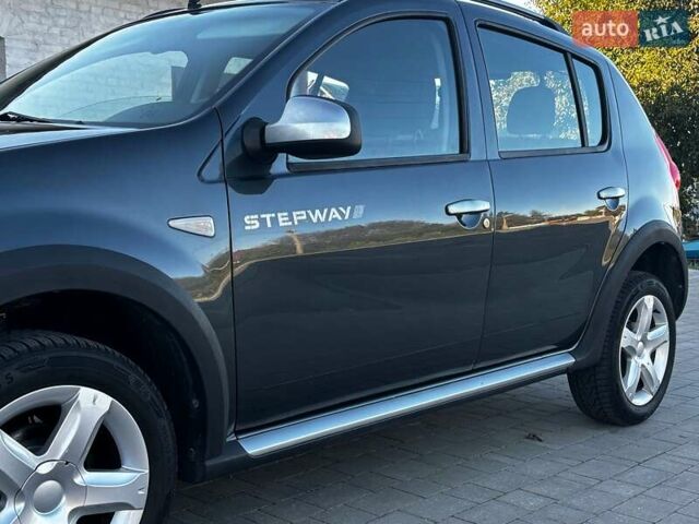 Серый Дачия Sandero StepWay, объемом двигателя 0 л и пробегом 129 тыс. км за 6599 $, фото 22 на Automoto.ua