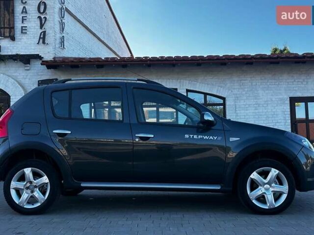 Серый Дачия Sandero StepWay, объемом двигателя 0 л и пробегом 129 тыс. км за 6599 $, фото 41 на Automoto.ua