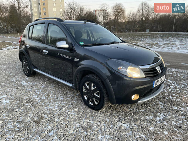 Серый Дачия Sandero StepWay, объемом двигателя 1.6 л и пробегом 171 тыс. км за 6750 $, фото 1 на Automoto.ua