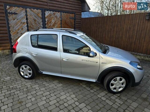 Сірий Дачія Sandero StepWay, об'ємом двигуна 1.6 л та пробігом 147 тис. км за 6800 $, фото 18 на Automoto.ua