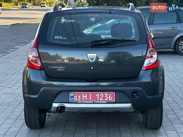 Серый Дачия Sandero StepWay, объемом двигателя 0 л и пробегом 129 тыс. км за 6599 $, фото 18 на Automoto.ua