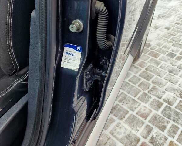 Серый Дачия Sandero StepWay, объемом двигателя 1.6 л и пробегом 172 тыс. км за 6650 $, фото 49 на Automoto.ua