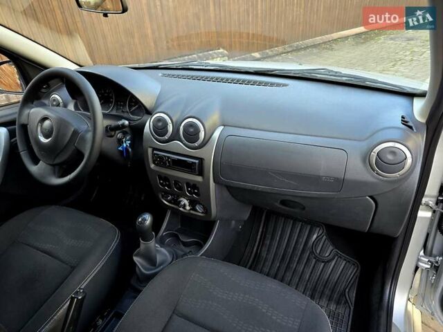 Сірий Дачія Sandero StepWay, об'ємом двигуна 1.6 л та пробігом 147 тис. км за 6800 $, фото 60 на Automoto.ua