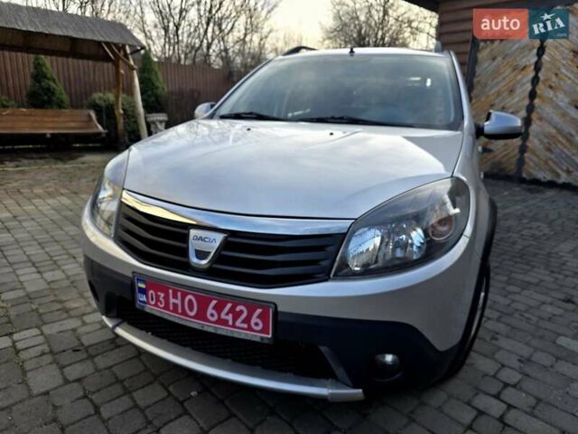 Сірий Дачія Sandero StepWay, об'ємом двигуна 1.6 л та пробігом 147 тис. км за 6800 $, фото 9 на Automoto.ua