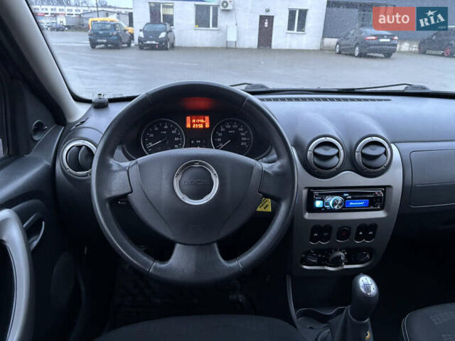 Серый Дачия Sandero StepWay, объемом двигателя 1.5 л и пробегом 181 тыс. км за 7500 $, фото 9 на Automoto.ua