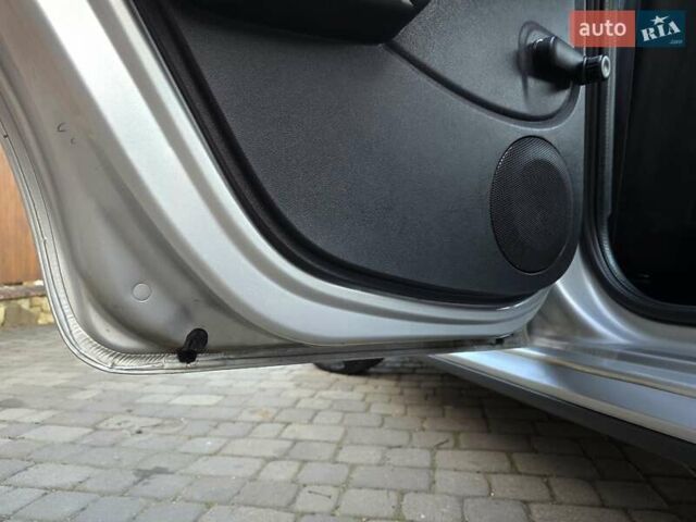 Сірий Дачія Sandero StepWay, об'ємом двигуна 1.6 л та пробігом 147 тис. км за 6800 $, фото 106 на Automoto.ua