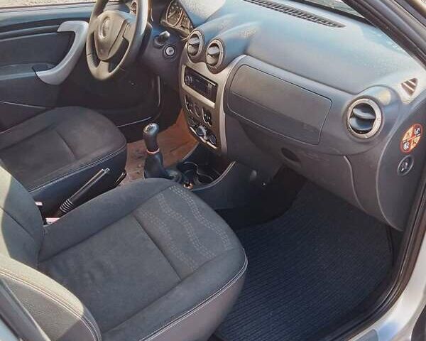 Сірий Дачія Sandero StepWay, об'ємом двигуна 1.6 л та пробігом 204 тис. км за 6200 $, фото 15 на Automoto.ua