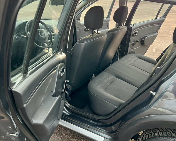 Дачия Sandero StepWay 2010 в Кролевце на Automoto.ua Серый Дачия Sandero StepWay, объемом двигателя 1.6 л и пробегом 203 тыс. км за 6850 $, фото 31 на Automoto.ua