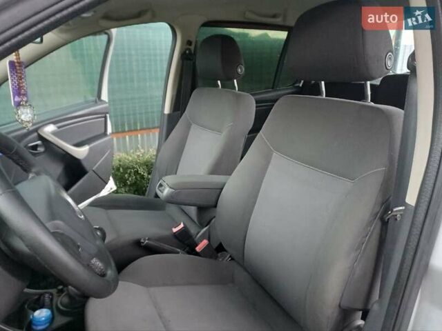 Сірий Дачія Sandero StepWay, об'ємом двигуна 1.5 л та пробігом 201 тис. км за 6400 $, фото 20 на Automoto.ua