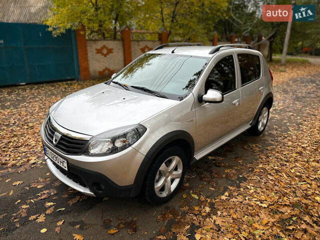 Дачия Sandero StepWay 2010 в Сумах на Automoto.ua Серый Дачия Sandero StepWay, объемом двигателя 1.6 л и пробегом 136 тыс. км за 6700 $, фото 10 на Automoto.ua