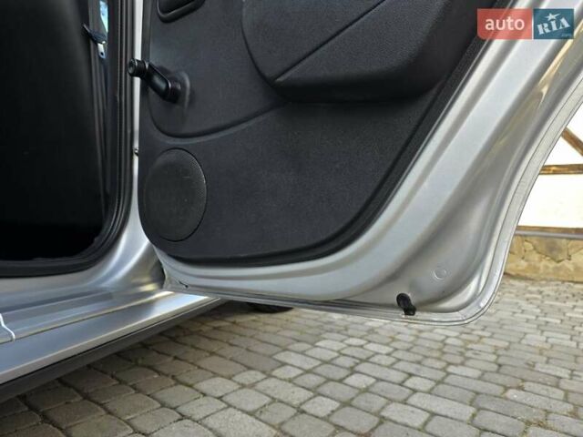 Сірий Дачія Sandero StepWay, об'ємом двигуна 1.6 л та пробігом 147 тис. км за 6800 $, фото 80 на Automoto.ua