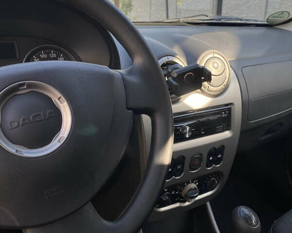 Серый Дачия Sandero StepWay, объемом двигателя 1.6 л и пробегом 118 тыс. км за 6900 $, фото 9 на Automoto.ua