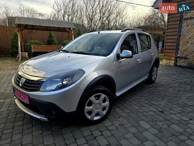 Сірий Дачія Sandero StepWay, об'ємом двигуна 1.6 л та пробігом 147 тис. км за 6800 $, фото 10 на Automoto.ua
