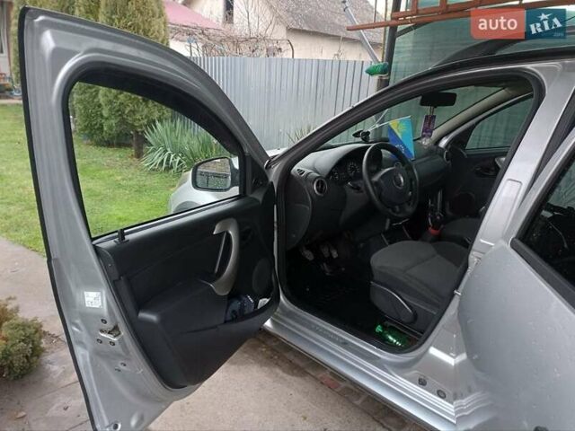 Сірий Дачія Sandero StepWay, об'ємом двигуна 1.5 л та пробігом 201 тис. км за 6400 $, фото 23 на Automoto.ua