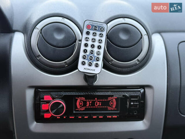 Серый Дачия Sandero StepWay, объемом двигателя 1.6 л и пробегом 141 тыс. км за 6200 $, фото 57 на Automoto.ua